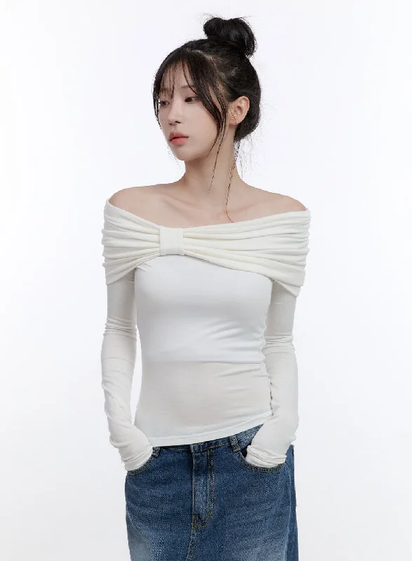 Festival T-ShirtsShirred Off-Shoulder Solid T-Shirt CO419