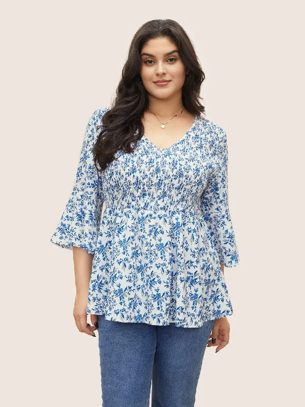 Ditsy Floral Shirred Ruffle Sleeve BlouseThermal Shirts