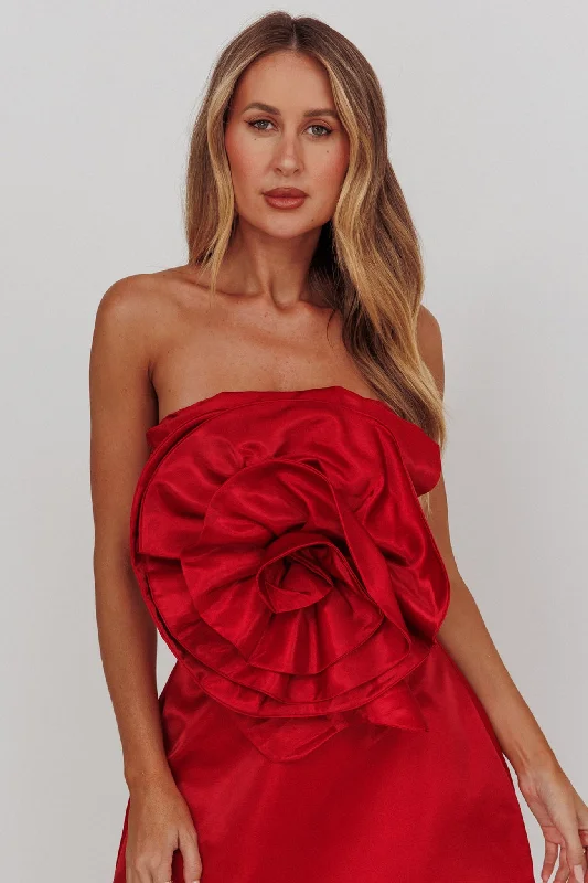 Down fillingCount Down Rose Feature Strapless Top Red