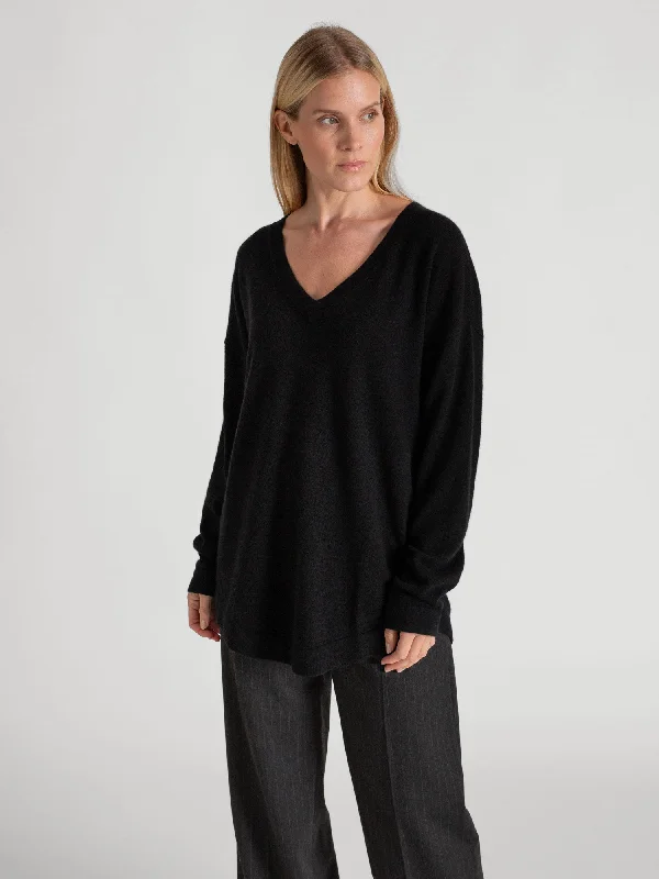 Sheer Knit TopsCashmere sweater "Alva" - black